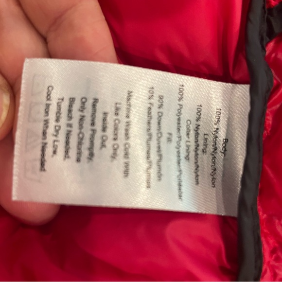 Red partial down red best , size small - Picture 4 of 7